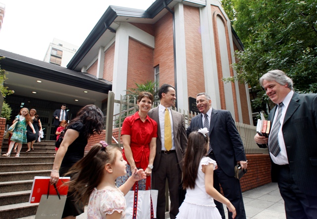 Estudio de Pew Forum demuestra que mormones son muy religiosos